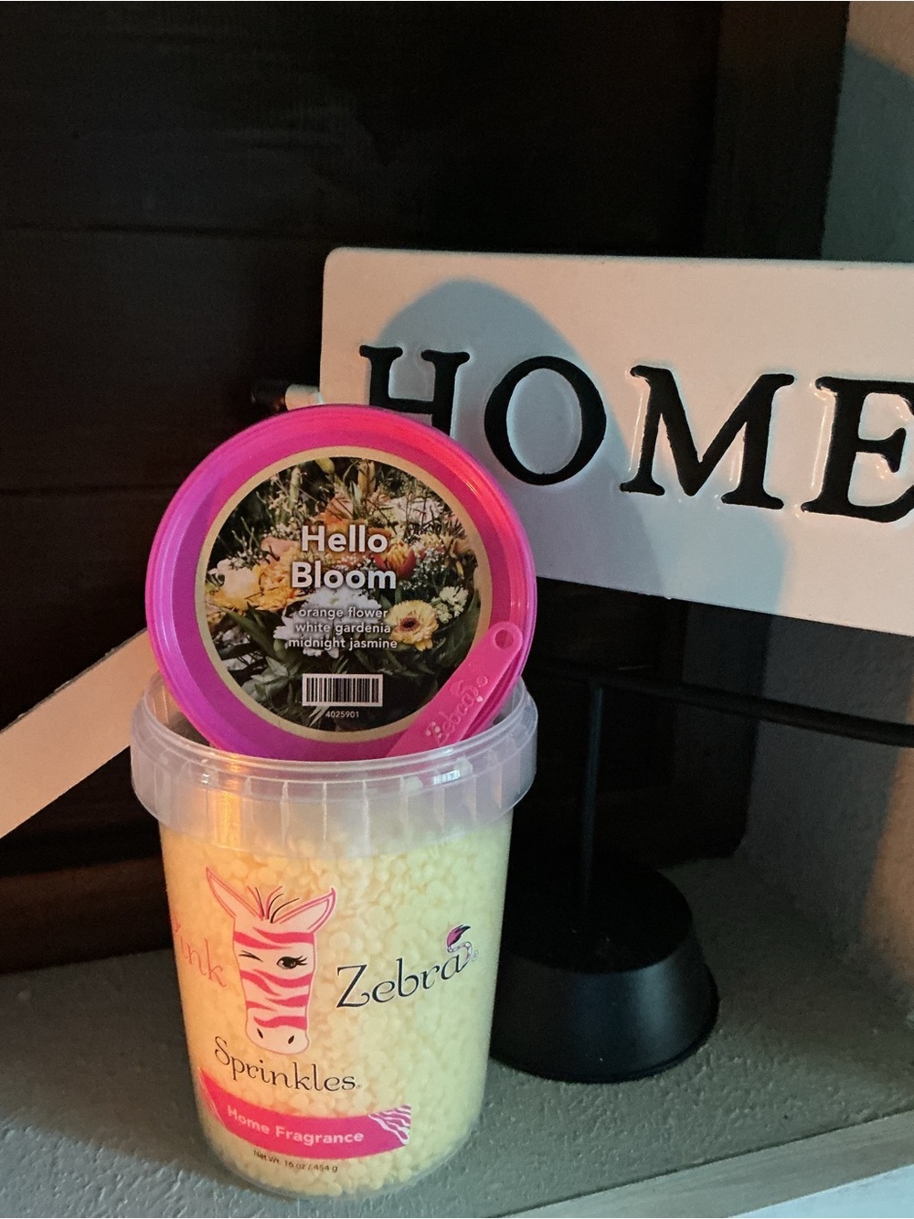 Hello Bloom Pink Zebra Wax Melts in a 4 oz blend bag